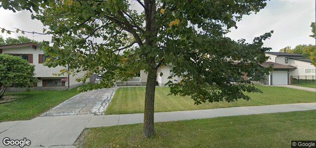 Larawan ng 122 Ashmore Drive sa Winnipeg, Manitoba