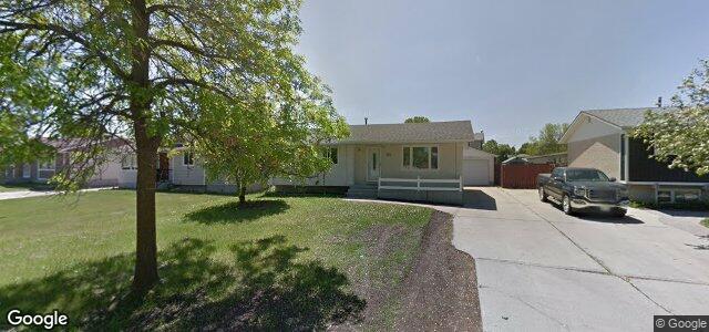 Larawan ng 122 Cartwright Road sa Winnipeg, Manitoba