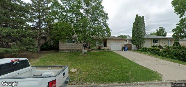 122 Massena Crescent（加拿大曼尼托巴省溫尼伯市）房屋照片