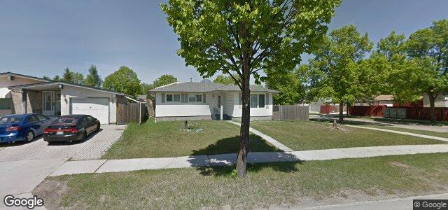 Larawan ng 123 Mapleton Drive sa Winnipeg, Manitoba
