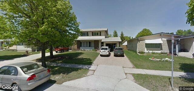 Larawan ng 131 Mapleton Drive sa Winnipeg, Manitoba