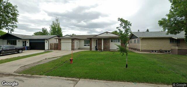 Larawan ng 134 Massena Crescent sa Winnipeg, Manitoba