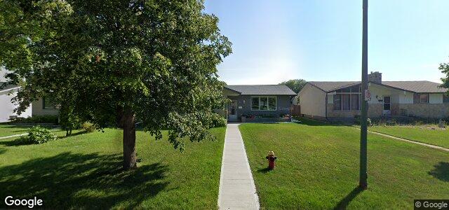 Larawan ng 14 Kenville Crescent sa Winnipeg, Manitoba