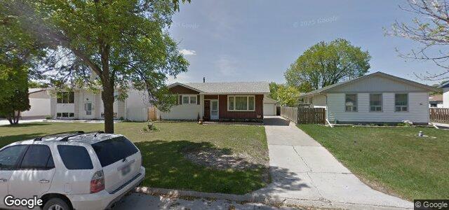 Larawan ng 14 Madrill Close sa Winnipeg, Manitoba