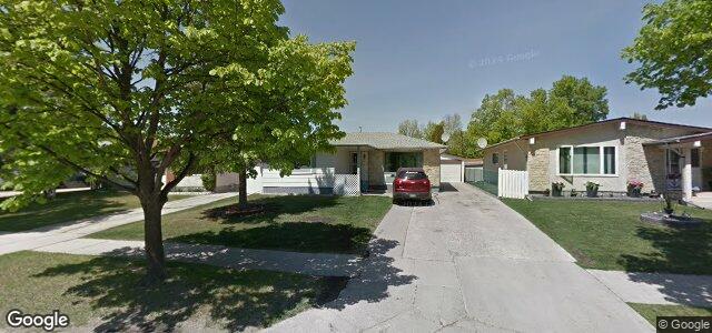 Larawan ng 147 Mapleton Drive sa Winnipeg, Manitoba