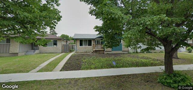 Larawan ng 15 Massena Crescent sa Winnipeg, Manitoba
