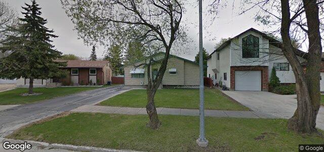 Larawan ng 15 Masterton Crescent sa Winnipeg, Manitoba
