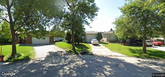 Larawan ng 15 Merlon Place sa Winnipeg, Manitoba