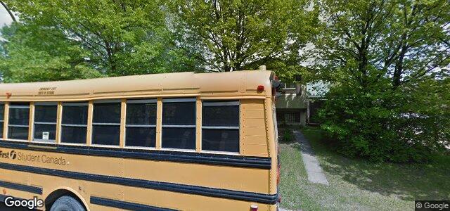 Larawan ng 17 Prince Philip Crescent sa Winnipeg, Manitoba