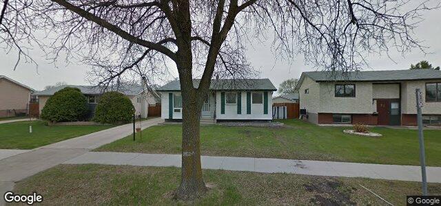 Larawan ng 18 James Carleton Drive sa Winnipeg, Manitoba