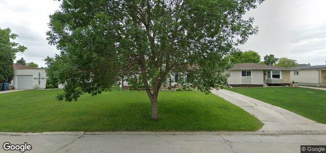 Larawan ng 18 Majorca Place sa Winnipeg, Manitoba