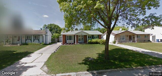 Larawan ng 18 Manford Close sa Winnipeg, Manitoba