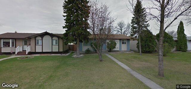 Larawan ng 18 Mankato Crescent sa Winnipeg, Manitoba