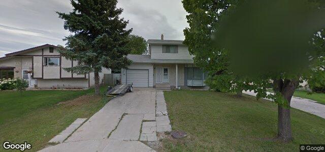 Larawan ng 18 Playgreen Crescent sa Winnipeg, Manitoba