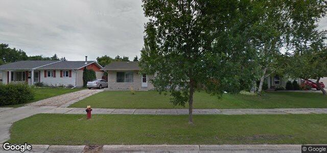Larawan ng 19 Playgreen Crescent sa Winnipeg, Manitoba