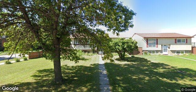 Larawan ng 2 Cannes Crescent sa Winnipeg, Manitoba