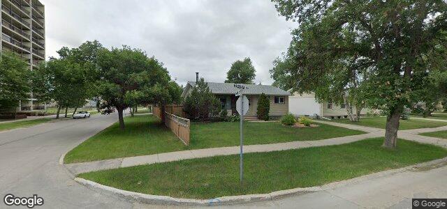 Larawan ng 2 Magenta Crescent sa Winnipeg, Manitoba
