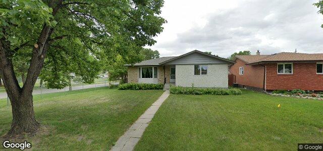 Photo of 2 Mannerley Way in Winnipeg, Manitoba