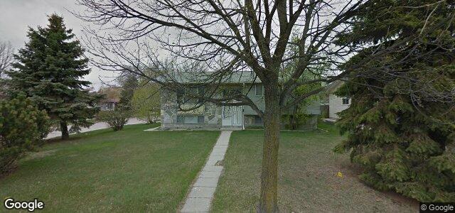 Larawan ng 2 Playgreen Crescent sa Winnipeg, Manitoba