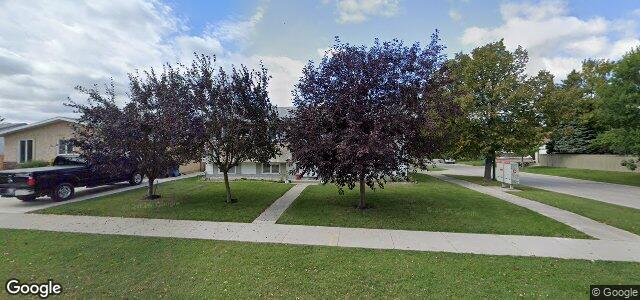 Larawan ng 22 Ashmore Drive sa Winnipeg, Manitoba
