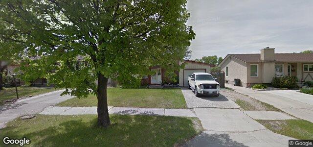 Larawan ng 22 Prince Philip Crescent sa Winnipeg, Manitoba