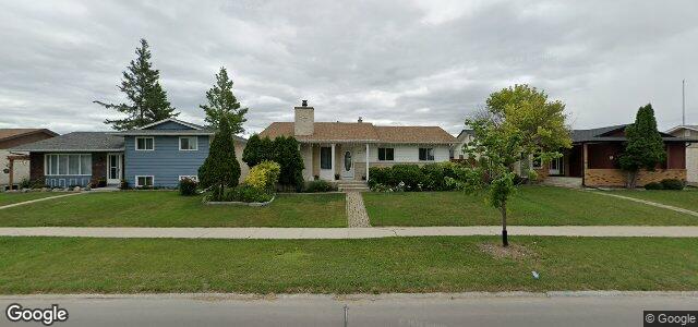 Larawan ng 23 Desharnais Street sa Winnipeg, Manitoba