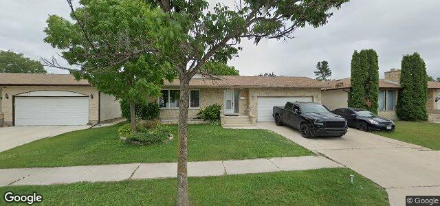 Larawan ng 23 Pickley Crescent sa Winnipeg, Manitoba