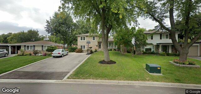 Larawan ng 23 Roberts Crescent sa Winnipeg, Manitoba