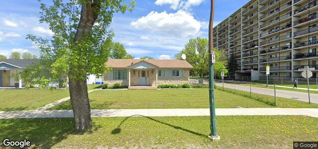 Larawan ng 239 Mapleglen Drive sa Winnipeg, Manitoba