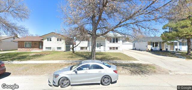 Larawan ng 247 Mapleglen Drive sa Winnipeg, Manitoba