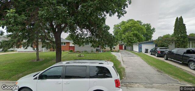 Larawan ng 26 Massena Crescent sa Winnipeg, Manitoba