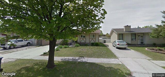 Larawan ng 26 Prince Philip Crescent sa Winnipeg, Manitoba
