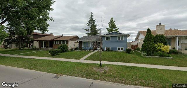 Larawan ng 27 Desharnais Street sa Winnipeg, Manitoba