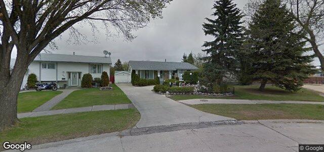 Larawan ng 27 Masterton Crescent sa Winnipeg, Manitoba