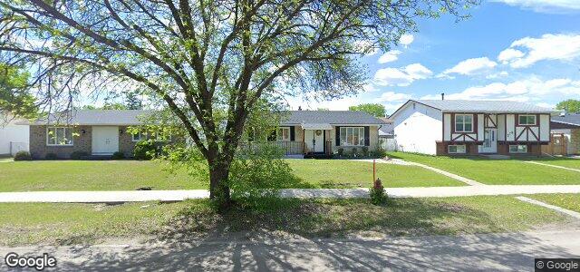 Larawan ng 274 Mapleglen Drive sa Winnipeg, Manitoba