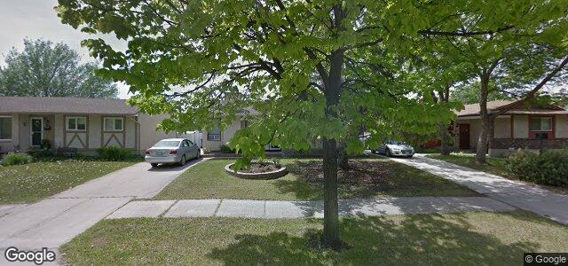 Larawan ng 30 Prince Philip Crescent sa Winnipeg, Manitoba
