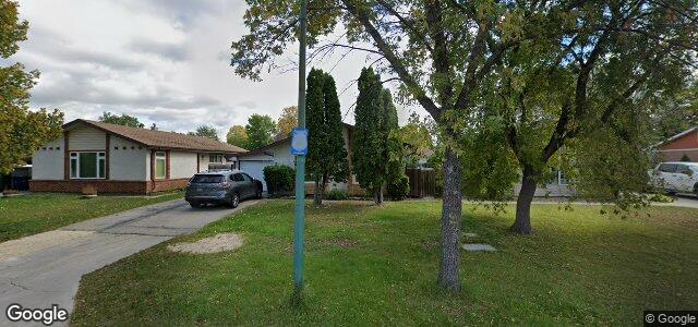 Larawan ng 31 Ashmore Drive sa Winnipeg, Manitoba