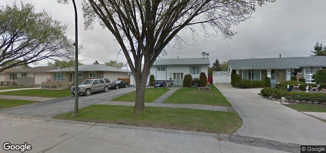 31 Masterton Crescent（加拿大曼尼托巴省温尼伯市）房屋照片