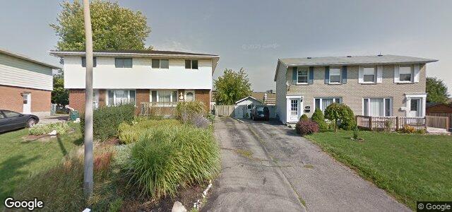 Larawan ng 31 Roberts Crescent sa Winnipeg, Manitoba