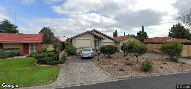 Larawan ng 31 Saratoga Crescent sa Winnipeg, Manitoba