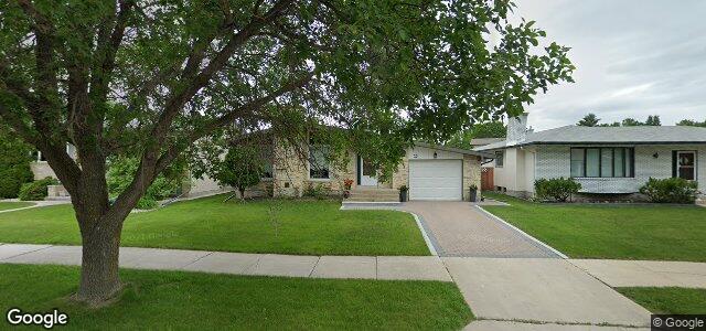 Photo of 32 Sardelle Crescent in Winnipeg, Manitoba