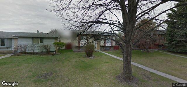Larawan ng 34 Mandan Road sa Winnipeg, Manitoba