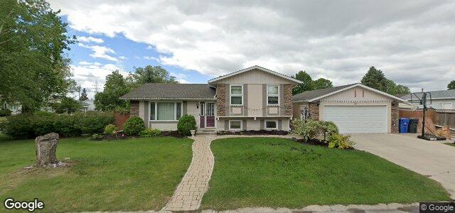 Photo of 34 Manorview Close in Winnipeg, Manitoba