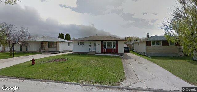 Photo of 35 Madrigal Close in Winnipeg, Manitoba