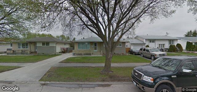 Larawan ng 35 Masterton Crescent sa Winnipeg, Manitoba