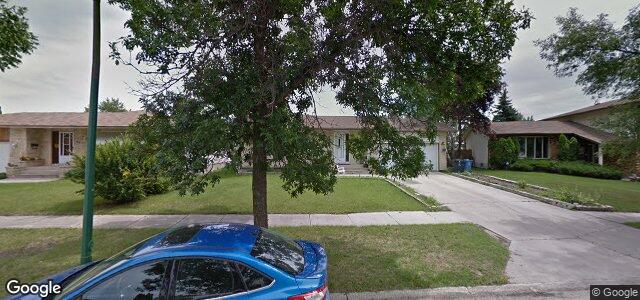 Larawan ng 39 Maddin Crescent sa Winnipeg, Manitoba