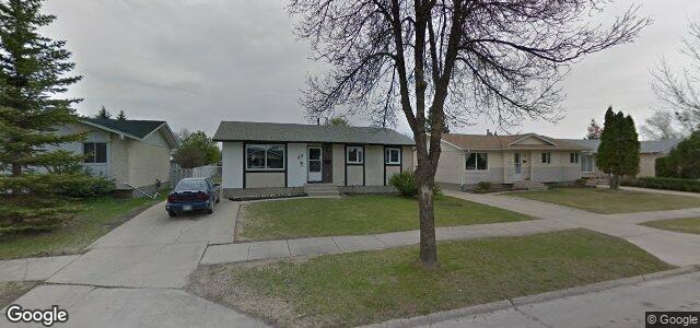 Larawan ng 39 Mankato Crescent sa Winnipeg, Manitoba