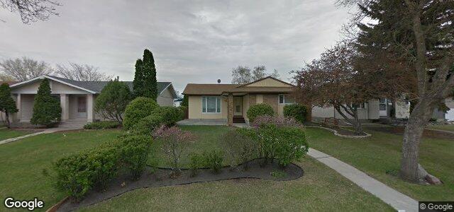 Larawan ng 42 Mankato Crescent sa Winnipeg, Manitoba