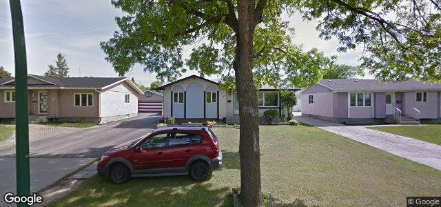 Larawan ng 43 Hiddleston Crescent sa Winnipeg, Manitoba