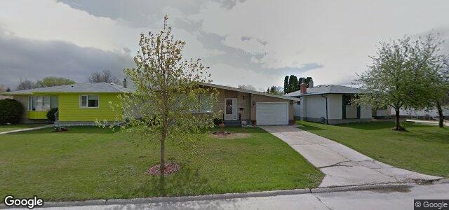 Larawan ng 43 Madrigal Close sa Winnipeg, Manitoba